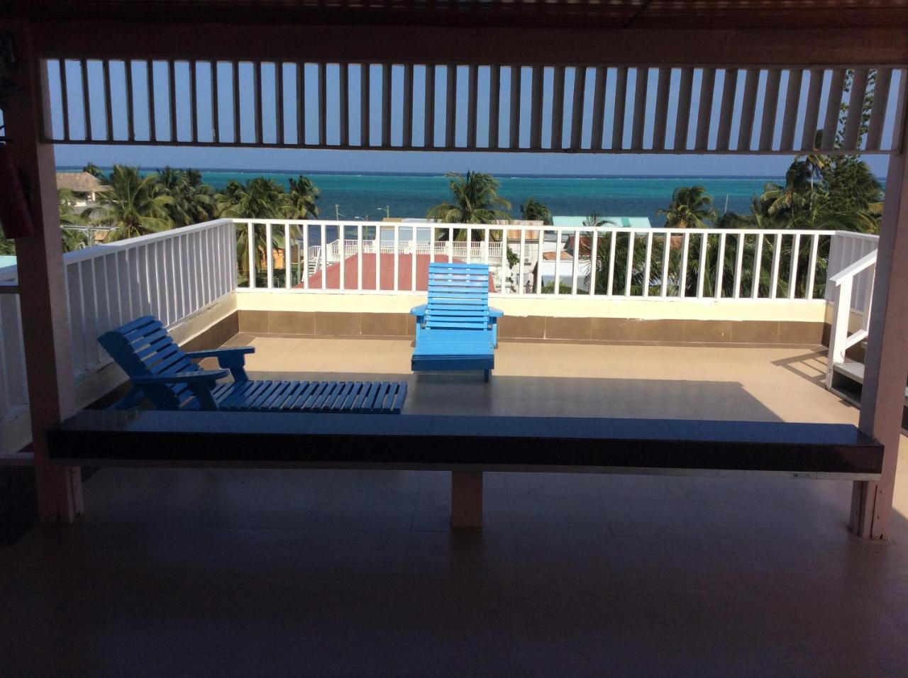China Town Hotel Caye Caulker Ngoại thất bức ảnh